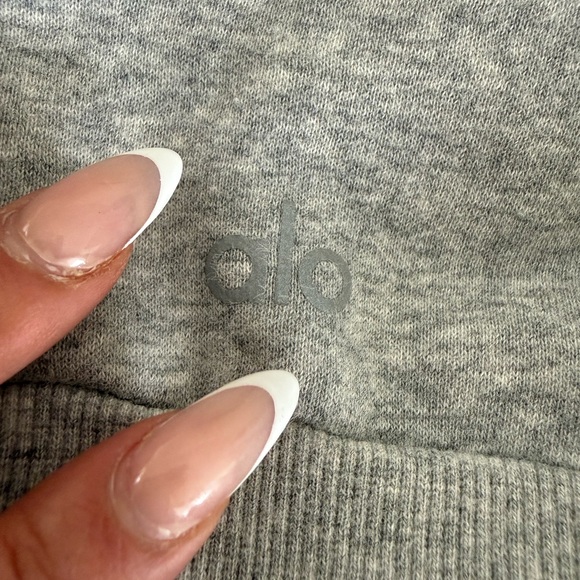 ALO Yoga Heather Gray Hoodie - Picture 4 of 6
